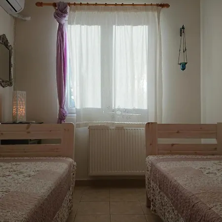 Apartment Chestnut House